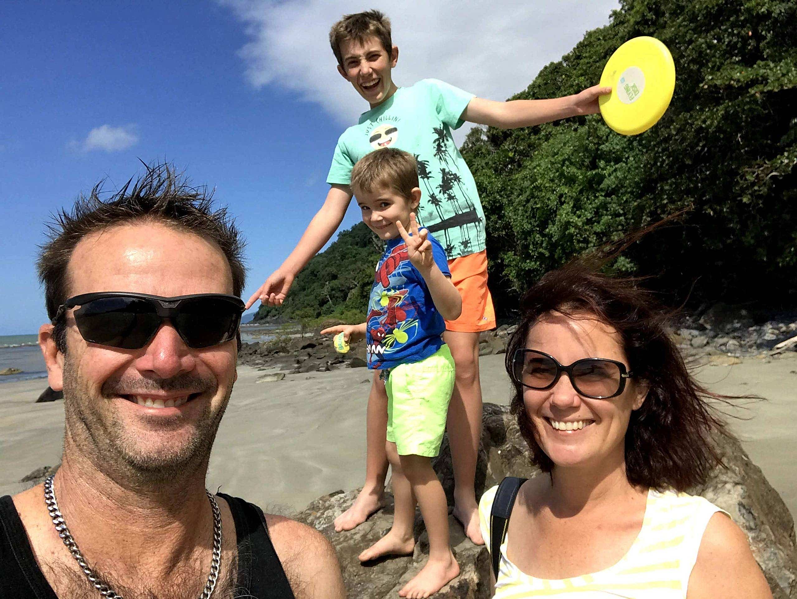 Joel-Farmer-enjoying-some-family-time-while-visiting-the-1300-4-Gardening-Cairns-branch-scaled Joel-Farmer-enjoying-some-family-time-while-visiting-the-1300-4-Gardening-Cairns-branch-scaled